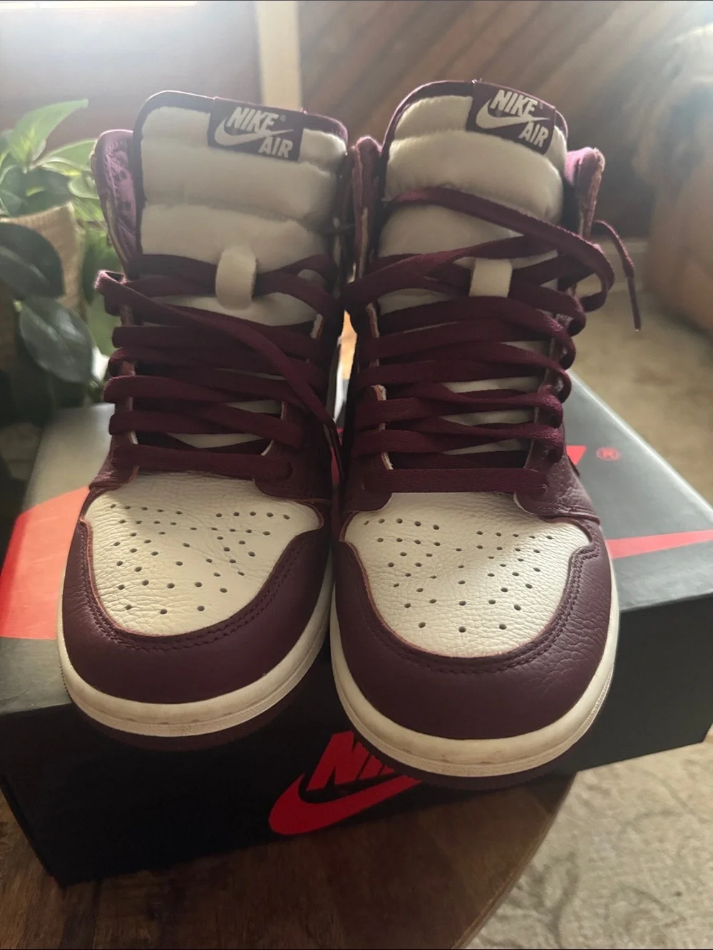 Nike Air Jordan 1 Mid - White and Burgundy (9)